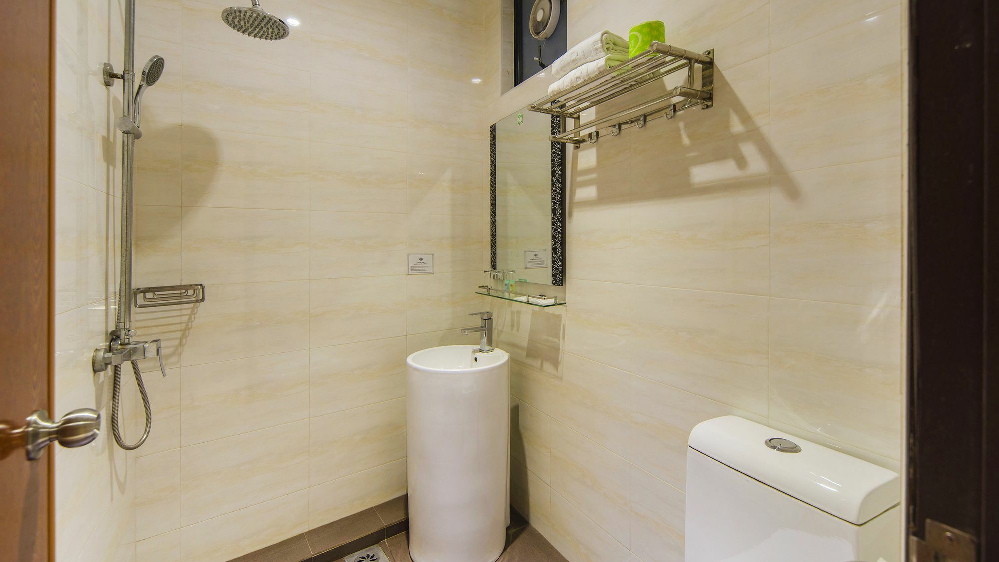 Reddoorz Plus Near Lavender Street Singapore Exterior photo